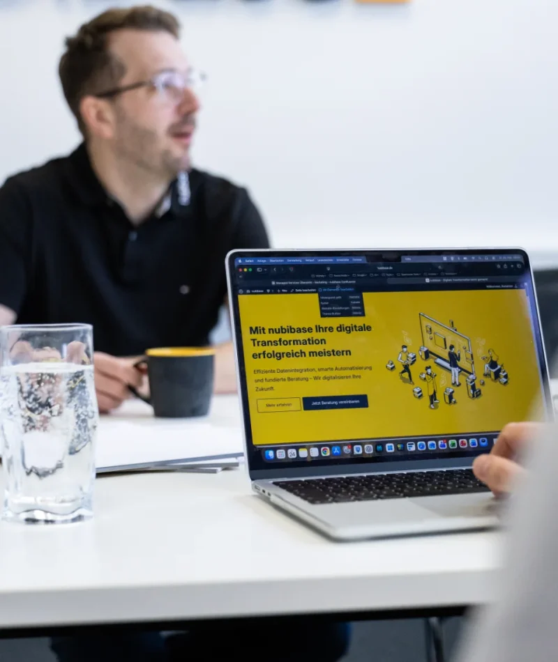 Arbeitsalltag im Team von nubibase